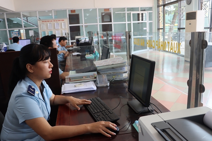 Tạm dừng hoạt động nhiều kho ngoại quan, điểm kiểm tra hàng hóa tại Lào Cai