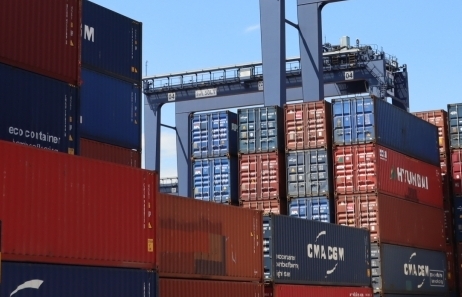 Nửa đầu tháng 10: Nhiều nhóm hàng xuất nhập khẩu sụt giảm trăm triệu USD