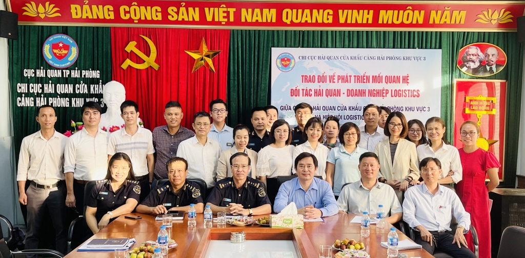 Hải quan Hải Phòng khu vực 3 tăng cường hợp tác với Hiệp hội doanh nghiệp Logistics Hải Phòng