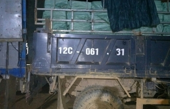 Hải quan phối hợp bắt giữ vụ buôn lậu 30 tấn thực phẩm tại Lạng Sơn