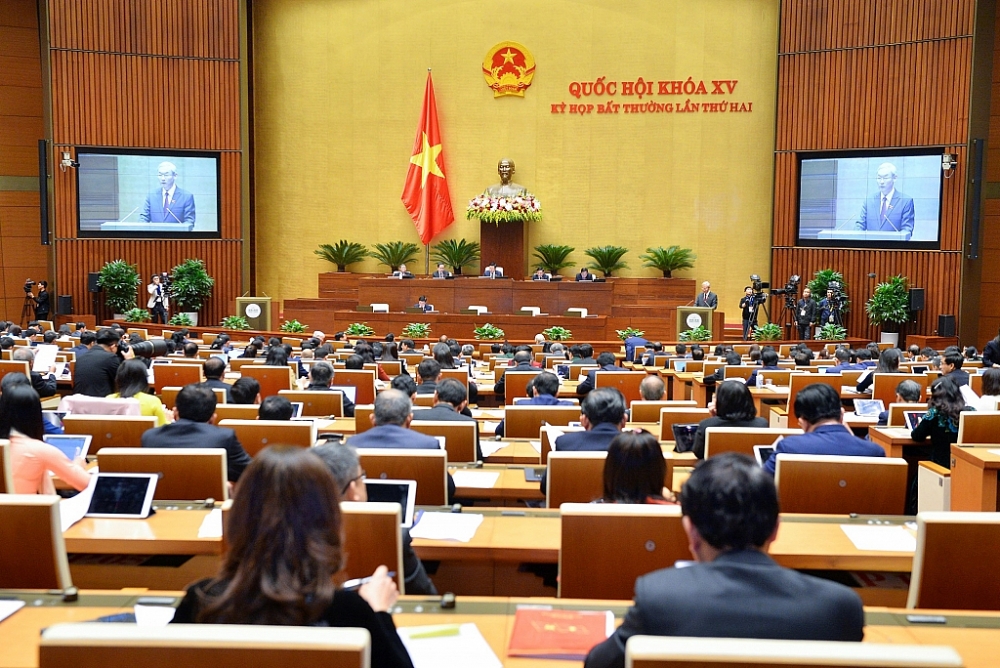 Chủ nhiệm Ủy ban Tài chính, Ngân sách của Quốc hội Nguyễn Phú Cường trình bày Báo cáo thẩm tra.