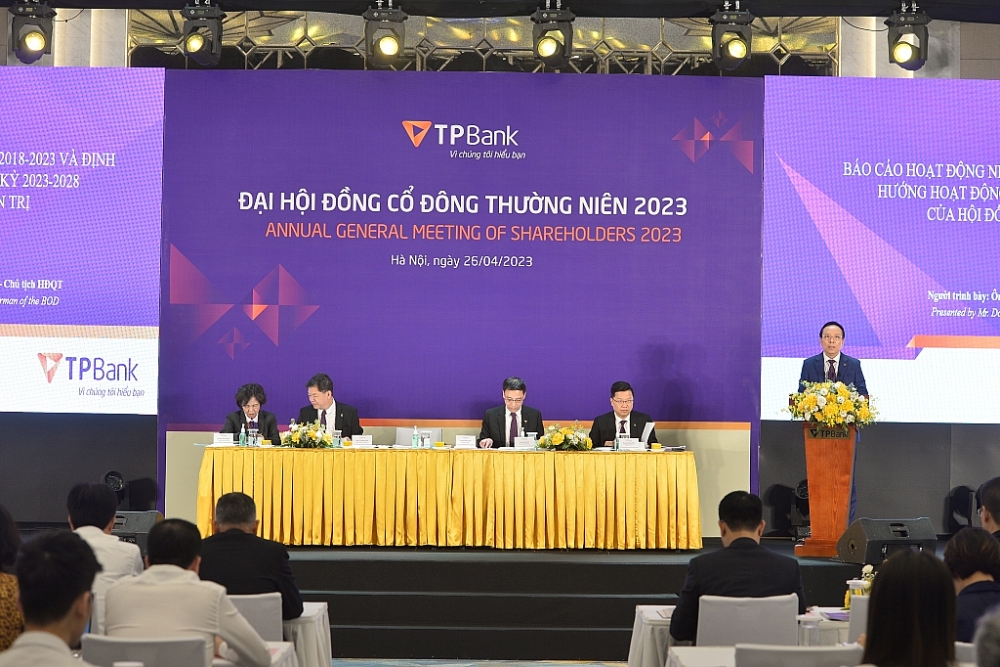 Chủ tịch HĐQT TPBank Đỗ Minh Phú phát biểu tại ĐHĐCĐ.