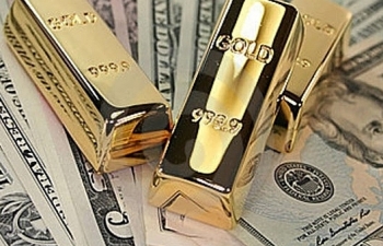 Tỷ giá USD và giá vàng cùng nhau tăng vọt