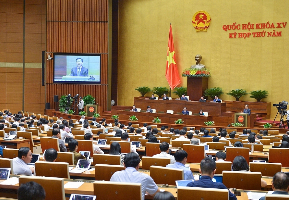 Phó Thủ tướng Chính phủ Lê Minh Khái sẽ làm rõ các vấn đề liên quan và trả lời chất vấn của đại biểu Quốc hội. Ảnh: Quochoi.vn