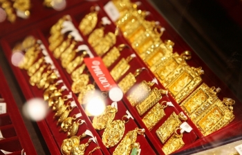 Đầu tuần, giá vàng đồng loạt leo lên trên 40 triệu đồng/lượng