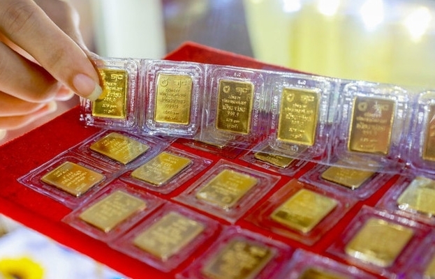 Vàng SJC xuống còn 66 triệu đồng/lượng, người mua vàng lỗ nặng