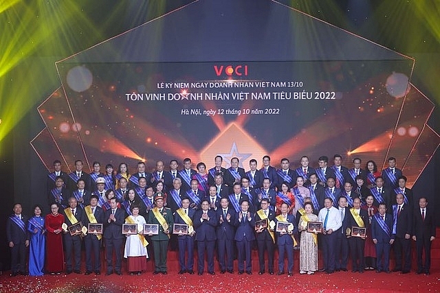 60 doanh nhân Việt Nam tiêu biểu được tôn vinh năm 2022. Ảnh: VGP