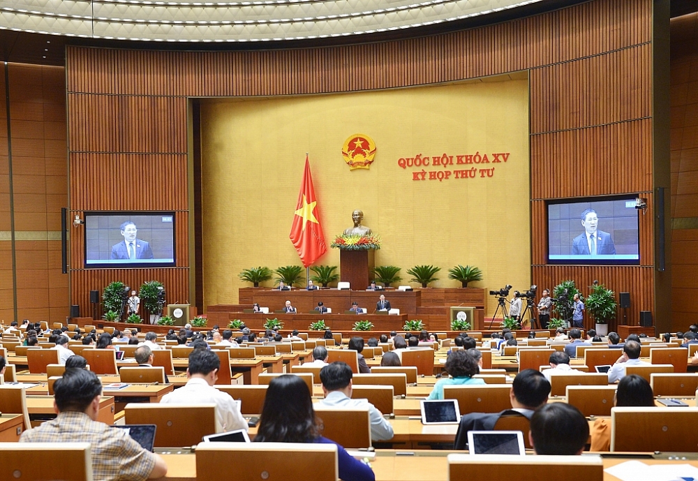 Quốc hội thảo luận về tình hình kinh tế - xã hội, ngân sách Nhà nước. Ảnh: Quochoi.vn