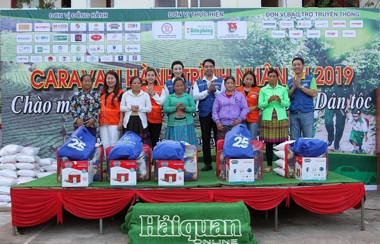 Cộng đồng doanh nghiệp Thủ đô tiếp động lực cho nhân dân, chiến sĩ biên giới