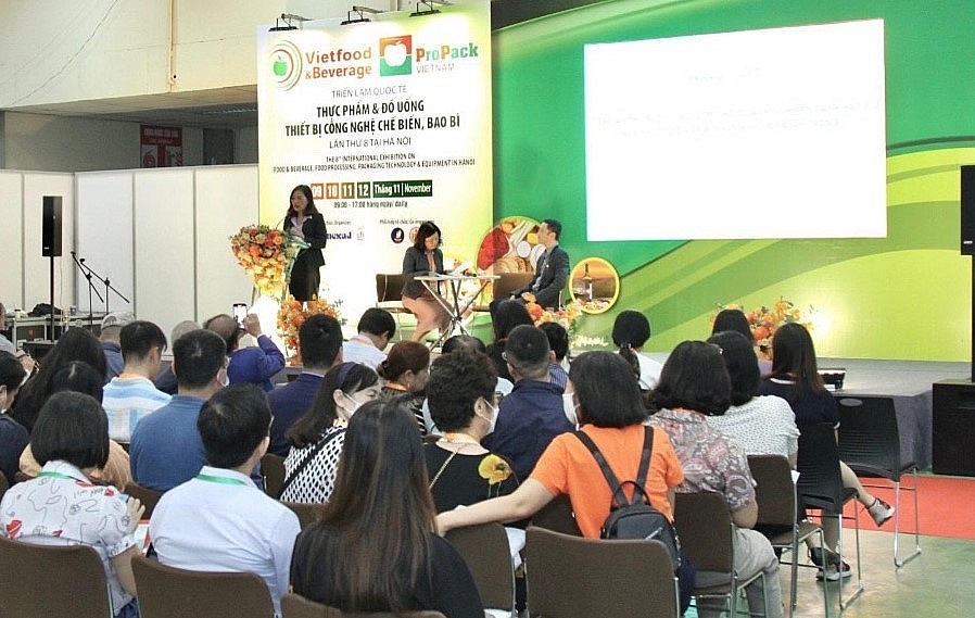 hội thảo: “Tiếp cận thị trường quốc tế cho doanh nghiệp ngành hàng thực phẩm và đồ uống: Những vấn đề quan trọng”.
