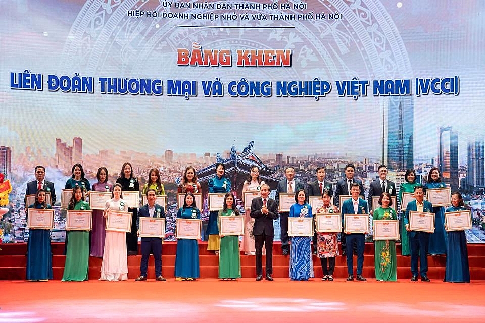 Các doanh nghiệp được vinh danh tại chương trình.