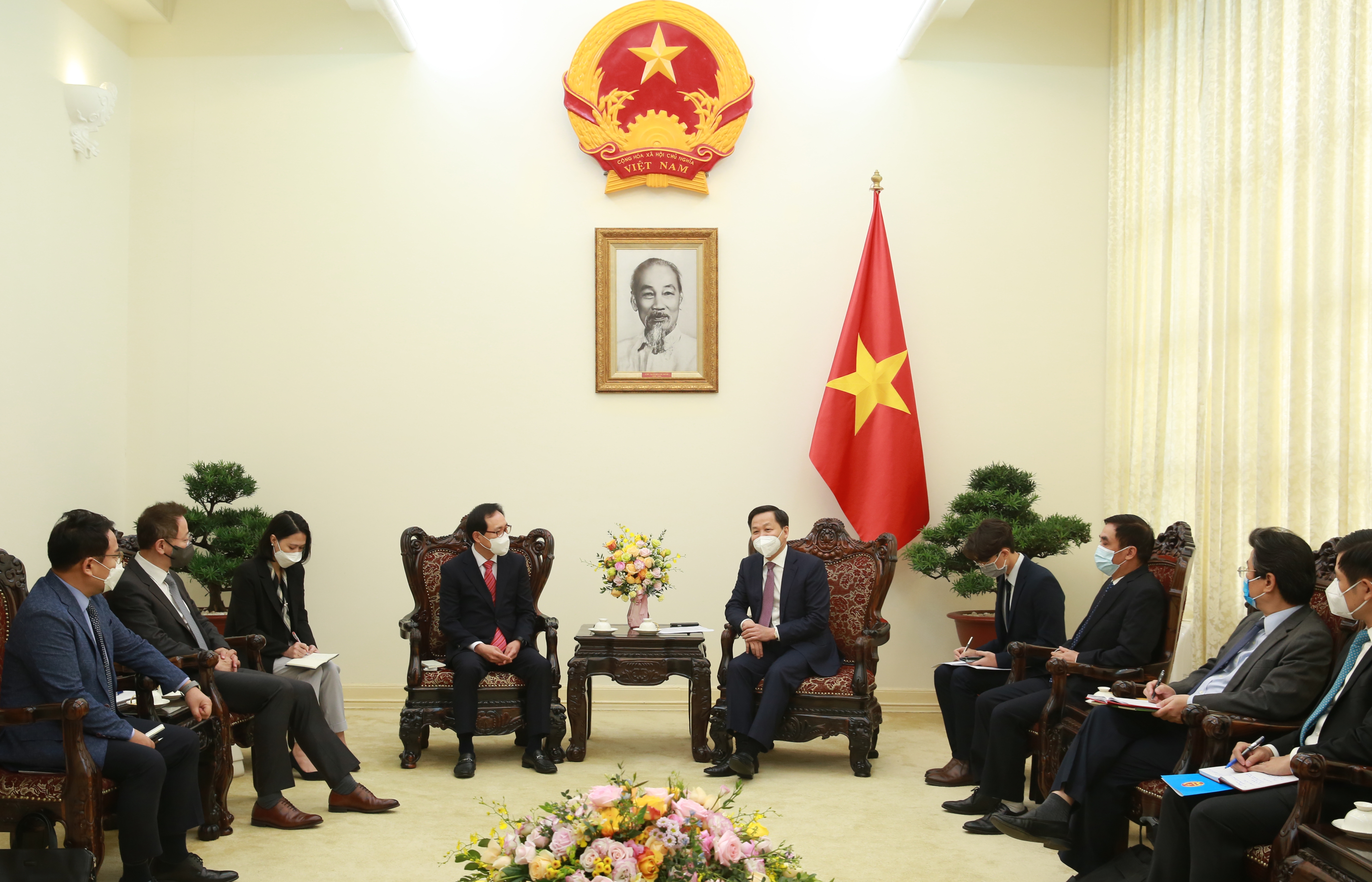 Phó Thủ tướng Lê Minh Khái tiếp Tổng Giám đốc Tổ hợp Samsung Việt Nam