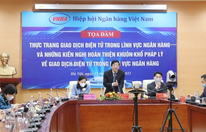 Ngân hàng kiến nghị sửa đổi quy định về "chữ ký điện tử"