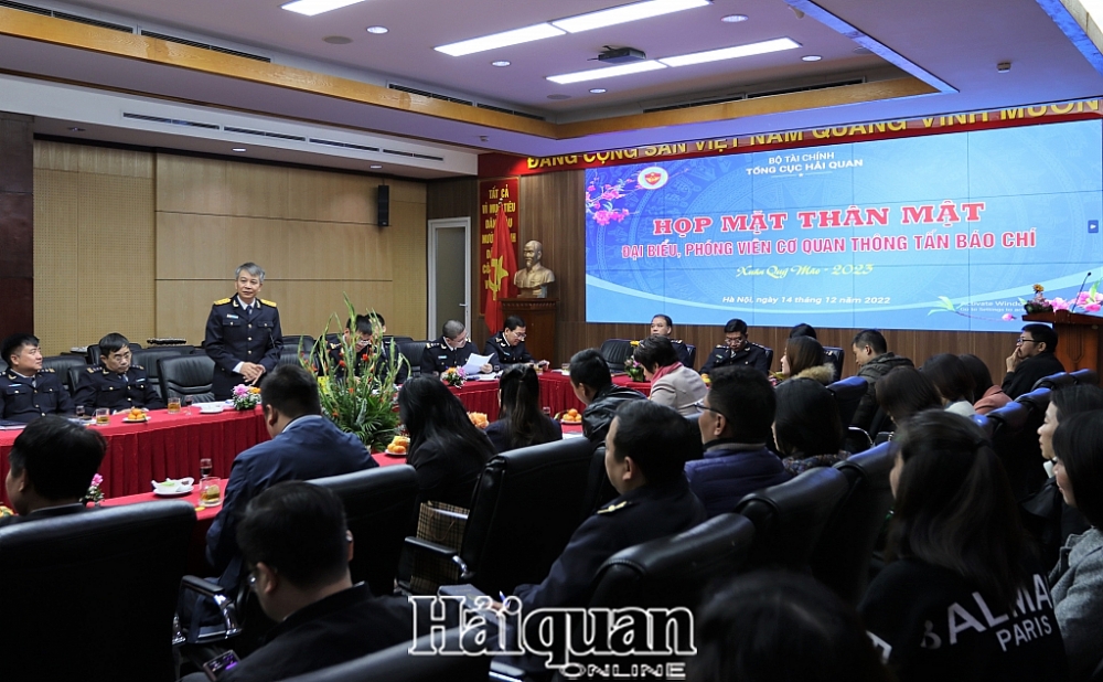 Phó Tổng cục trưởng Mai Xuân Thành phát biểu tại buổi họp mặt. Ảnh: H.Dịu