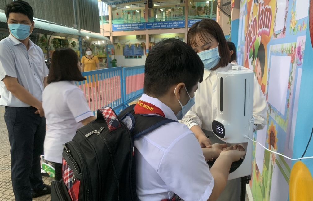 TPHCM: Trường học khó khăn về thiết bị y tế phòng, chống dịch Covid-19