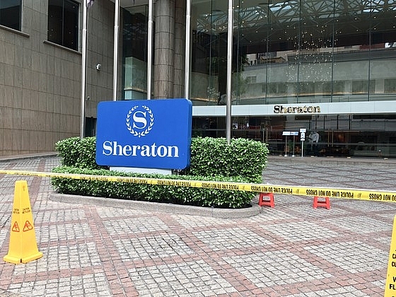 Khách sạn Sheraton phong tỏa 