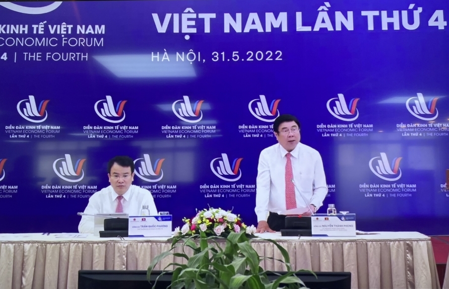 Diễn đàn Kinh tế Việt Nam lần đầu tiên được tổ chức tại TPHCM