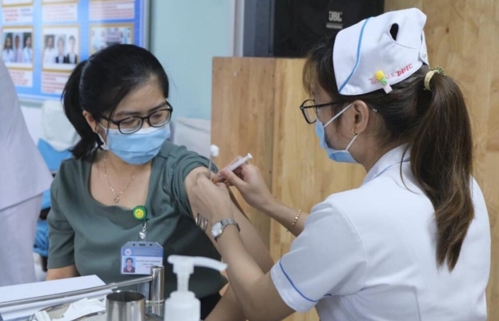 Hà Nội: Đã triển khai tiêm vắc xin cho 93% dân số