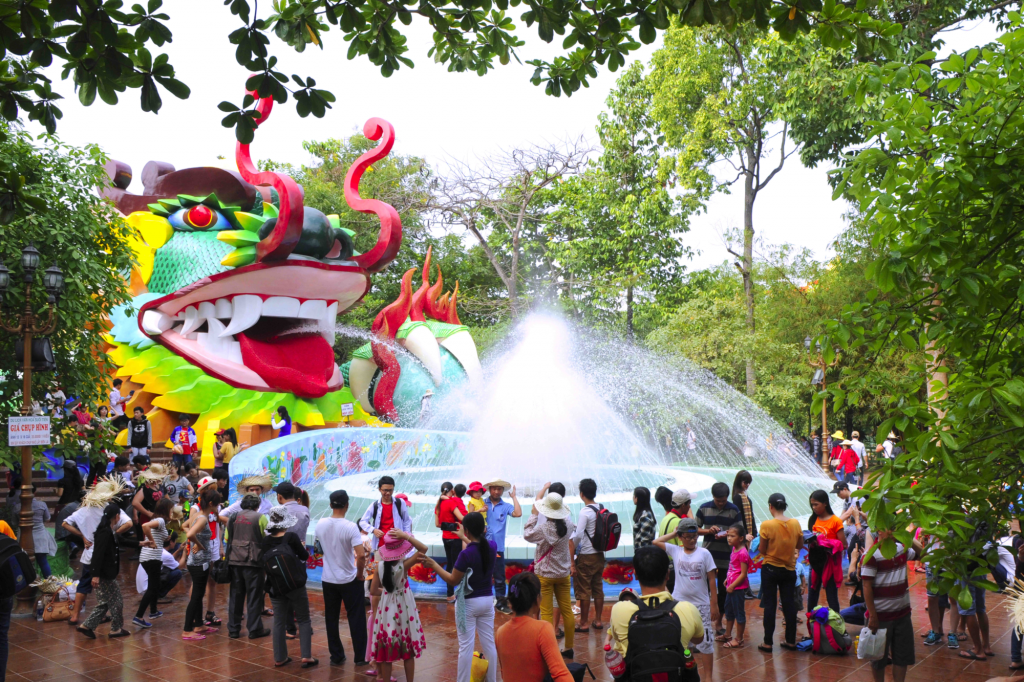 Khu du lịch văn hóa Suối Tiên, một trong những điểm du lịch đón lượng khách tăng cao trong dịp nghỉ lễ 2/9 năm nay.