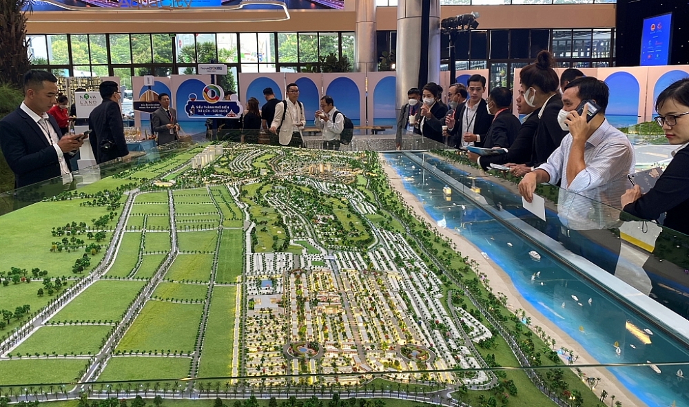 Diễn đàn xúc tiến đầu tư Bất động sản Việt Nam 2022: Đánh thức dòng tiền đang “nằm chờ” chảy về bất động sản. Ảnh: T.D