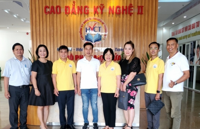Liên kết chuyển đổi số, đưa sản vật địa phương lên sàn thương mại điện tử