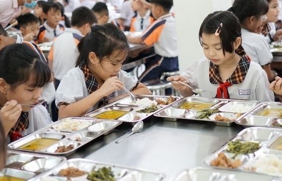 Trường học phải công khai suất ăn mỗi ngày cho phụ huynh