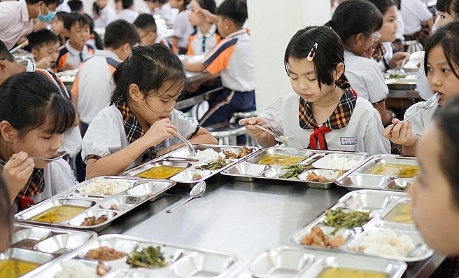 Trường học phải công khai suất ăn mỗi ngày cho phụ huynh
