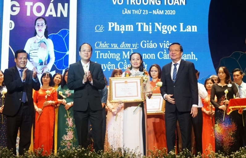 TPHCM: Giải thưởng Võ Trường Toản tôn vinh 50 nhà giáo tiêu biểu