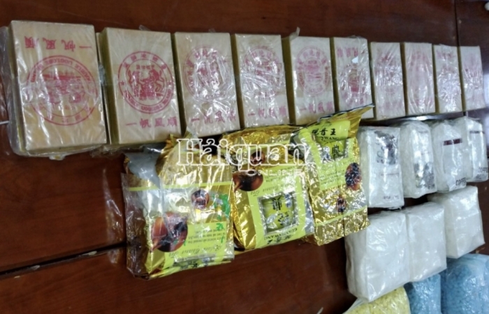 Long An: Bắt giữ 24kg nghi ma túy trong xe chở xoài nhập khẩu