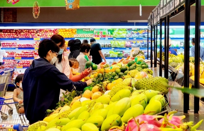 Doanh nghiệp, siêu thị khuyến mãi, giảm giá kích cầu mua sắm dịp cuối năm