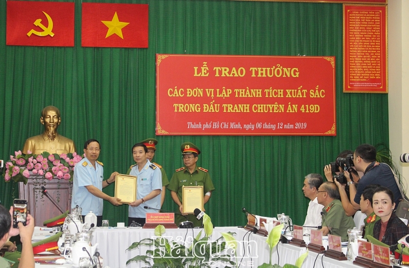 khen thuong cac don vi lap thanh tich xuat sac pha chuyen an 446 banh heroin
