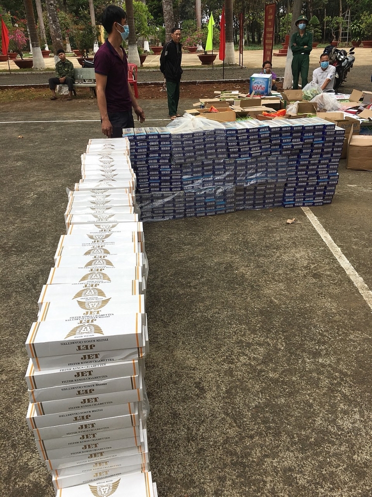 Bắt giữ gần 7.000 bao thuốc lá nhập lậu tại biên giới Bình Phước