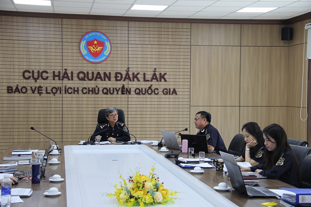Đại diện Cục Hải quan Đắk Lắk giải đáp vướng mắc cho doanh nghiệp