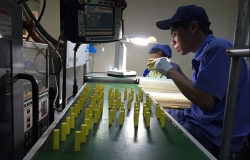 Lượng đơn hàng mới của ngành sản xuất Việt Nam tiếp tục tăng mạnh
