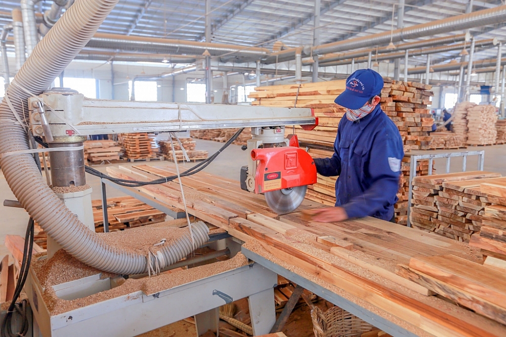 Phân loại thành 2 nhóm doanh nghiệp chế biến và xuất khẩu gỗ