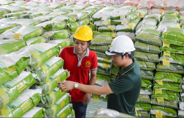Ngành sản xuất Việt Nam tăng trưởng chậm lại trong tháng 7