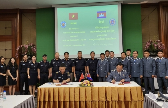 Hải quan Bình Phước hợp tác với Hải quan các tỉnh láng giềng Campuchia tạo thuận lợi thương mại biên giới