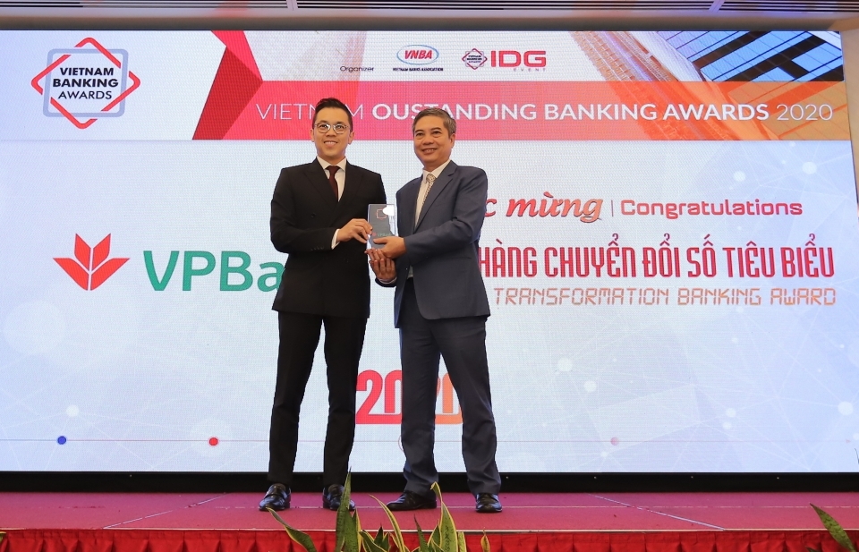 18 ngân hàng, 4 công ty fintech được vinh danh về sản phẩm, dịch vụ tiêu biểu
