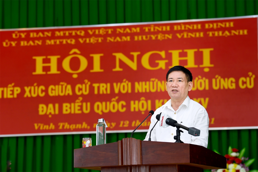 Bộ trưởng Hồ Đức Phớc tiếp xúc cử tri tại huyện Vĩnh Thạnh, Bình Định