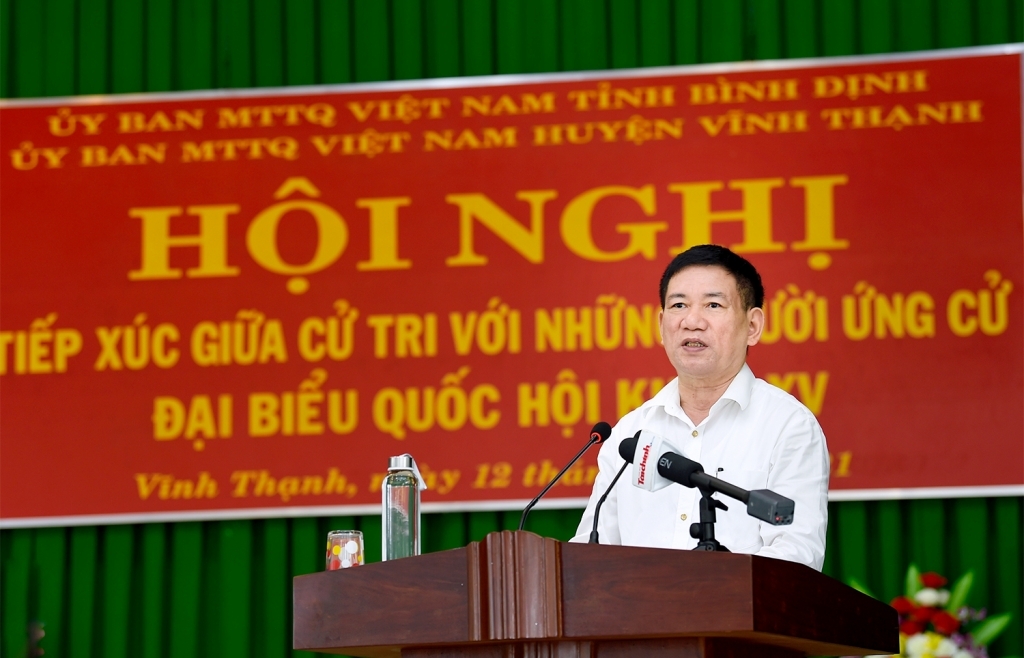Bộ trưởng Hồ Đức Phớc tiếp xúc cử tri tại huyện Vĩnh Thạnh, Bình Định