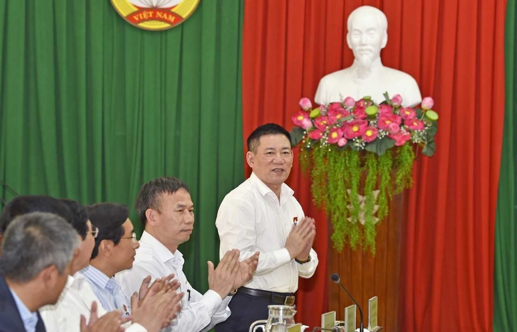 Bộ trưởng Hồ Đức Phớc tiếp xúc cử tri tại Bình Định