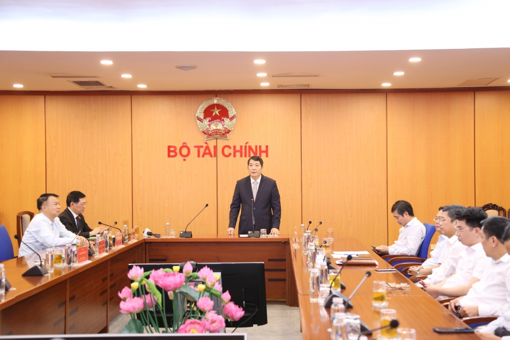 Trao quyết định bổ nhiệm ông Cao Anh Tuấn giữ chức Thứ trưởng Bộ Tài chính