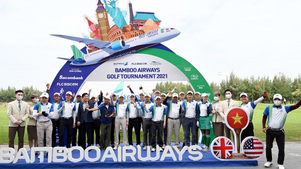 Hơn 1.000 golfer tranh tài tại giải đấu Bamboo Airways Golf Tournamet 2021