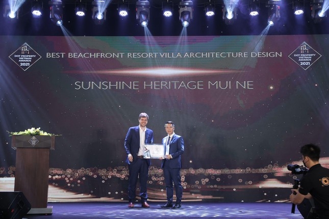 Tập đoàn KSFinance - KSF Group lập “hat-trick” tại Dot Property Vietnam Awards 2021