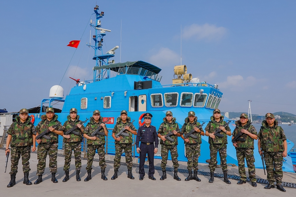 Hình ảnh bản lĩnh, vững vàng, chuyên nghiệp của người cán bộ Cục điều tra chống buôn lậu Hình ảnh bản lĩnh, vững vàng, chuyên nghiệp của người cán bộ Cục điều tra chống buôn lậu