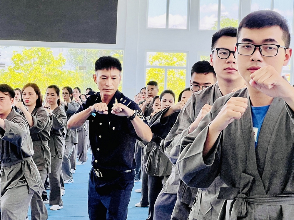 Hình ảnh tập luyện của học viên Trường Hải quan Việt Nam
