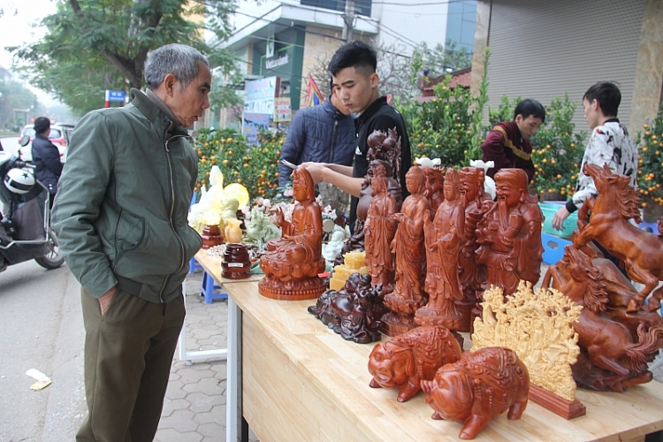 lon phong thuy hut khach vao dip tet