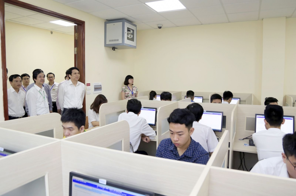 Năm 2021, dự kiến đánh giá năng lực được tổ chức thi tại Trung tâm Khảo thí Đại học Quốc gia Hà Nội với quy mô khoảng 10.000 thí sinh, thi 4-5 đợt từ tháng 5 đến tháng 10, mỗi đợt khoảng 1.000-2.000 thí sinh. Đại học Quốc gia Hà Nội có thể mở rộng quy mô thông qua khai thác nguồn lực, cơ sở vật chất của các đơn vị thành viên, trực thuộc hoặc đối tác. Ảnh internet