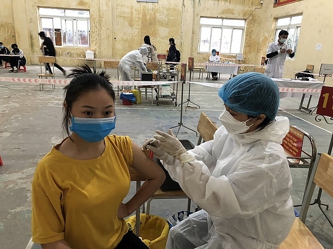 Việt Nam sẽ chứng nhận tiêm chủng vắc xin Covid-19 theo tiêu chuẩn châu Âu