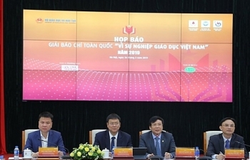 Phát động giải báo chí toàn quốc “Vì sự nghiệp giáo dục Việt Nam”.